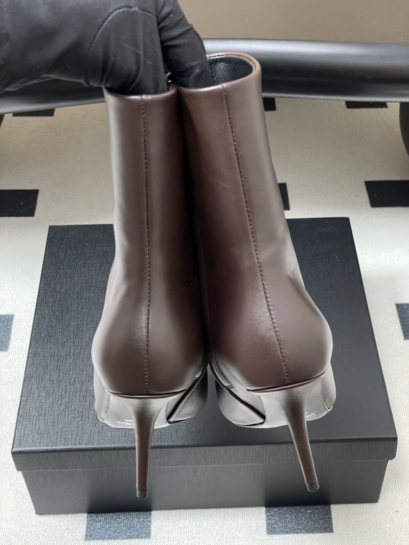 Y51 boots